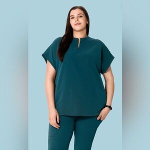 Mandala Mandarin Dolman Scrub Top Caribbean Blue 2X 2XL NWT